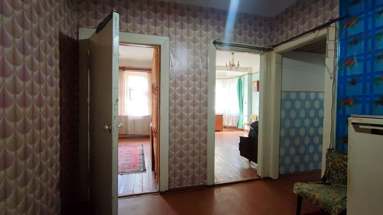 Sale of a 3-room apartment in the city center