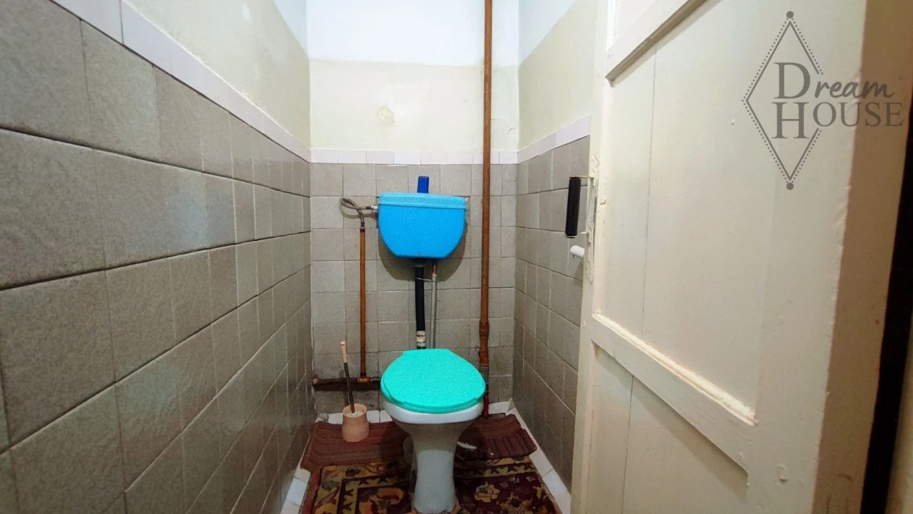 Sale of a 3-room apartment in the city center