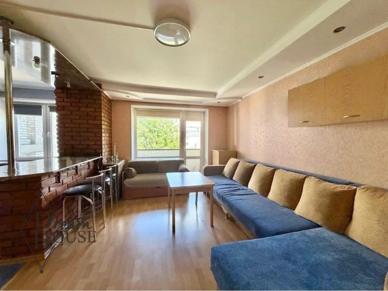 Sale of a 3-bedroom apartment
