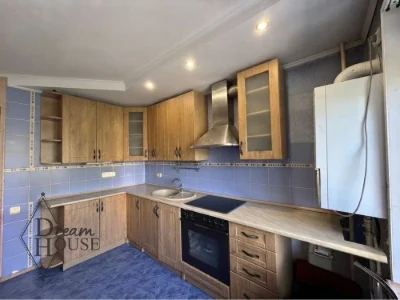 Sale of a 3-bedroom apartment