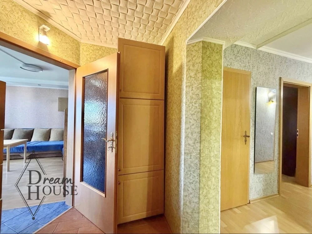 Sale of a 3-bedroom apartment