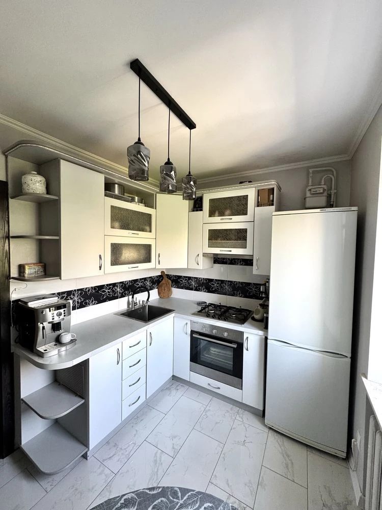 Spacious and Sunny 2-Bedroom Apartment for Sale