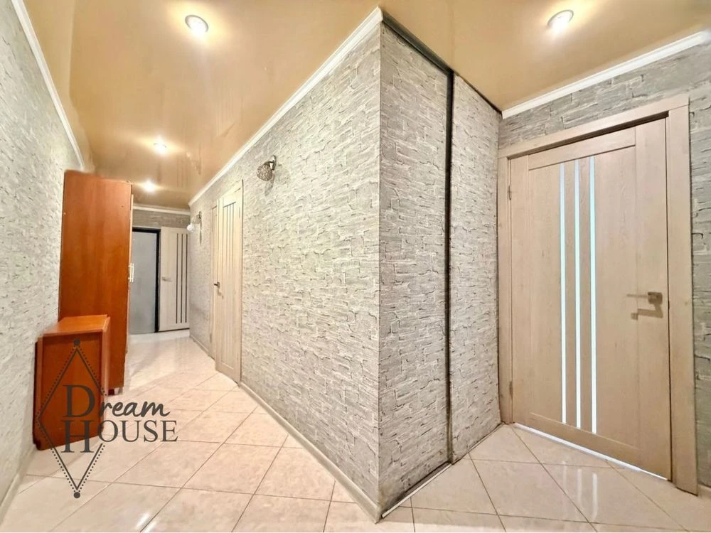 Sale of a 3-room apartment