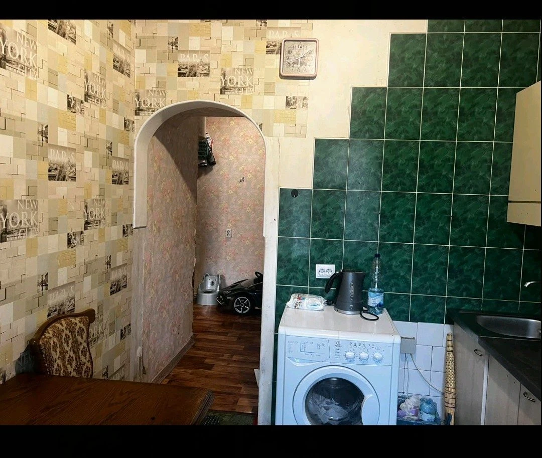 Apartment in the center of Novovolynsk, 1st floor