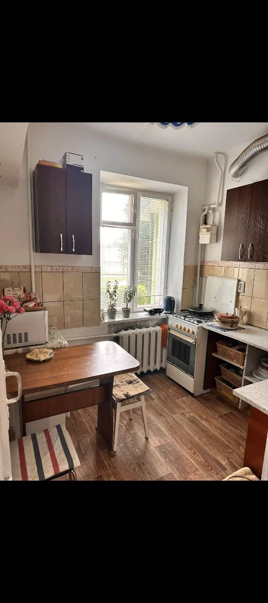 Apartment in the center of Novovolynsk, 1st floor