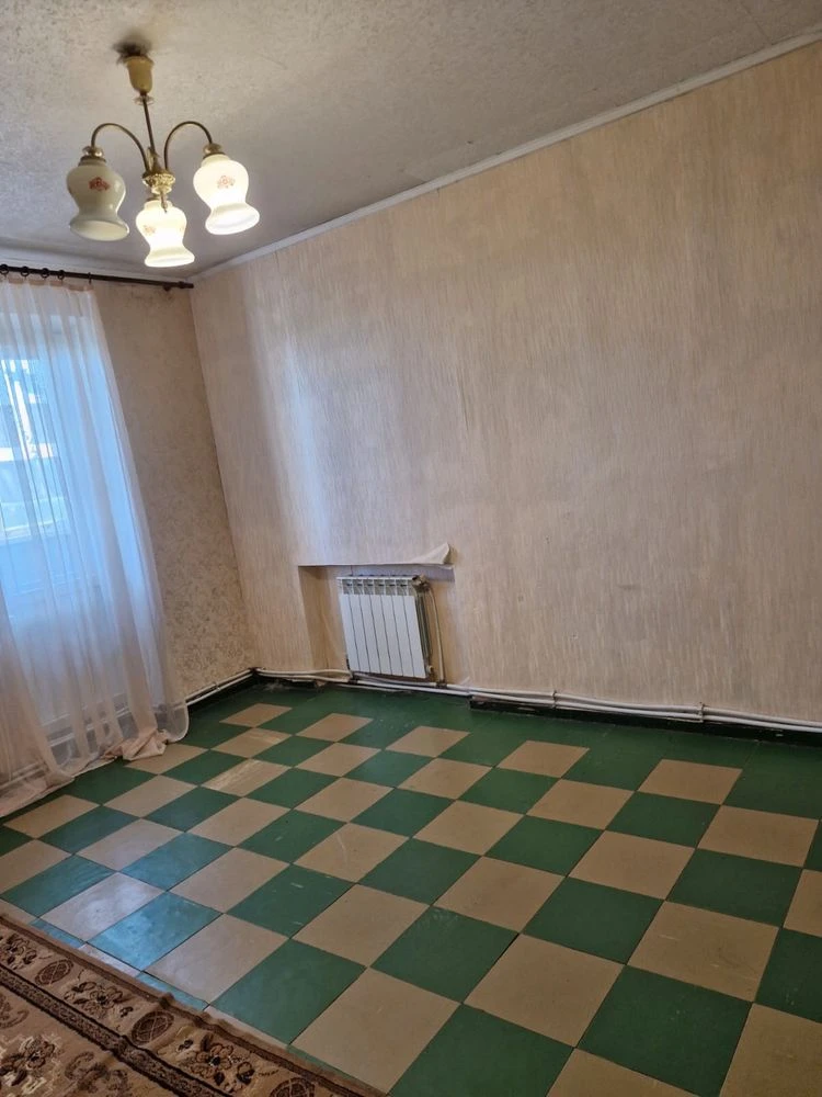 Продається 3-кімнатна квартира