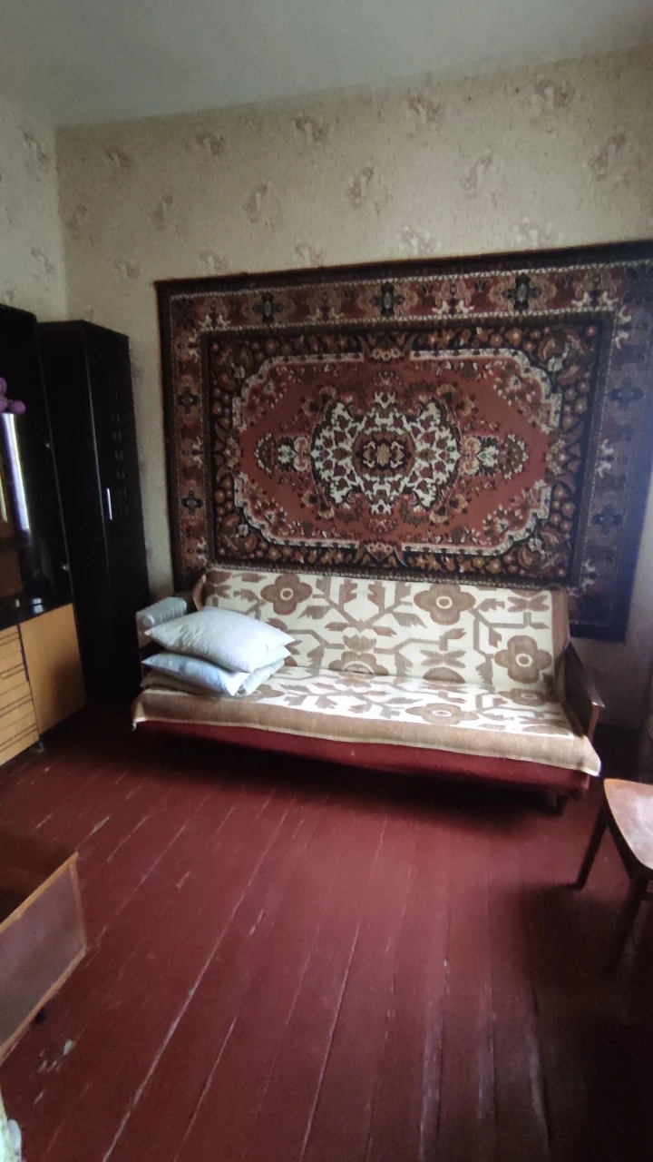 Selling part of a house in the center