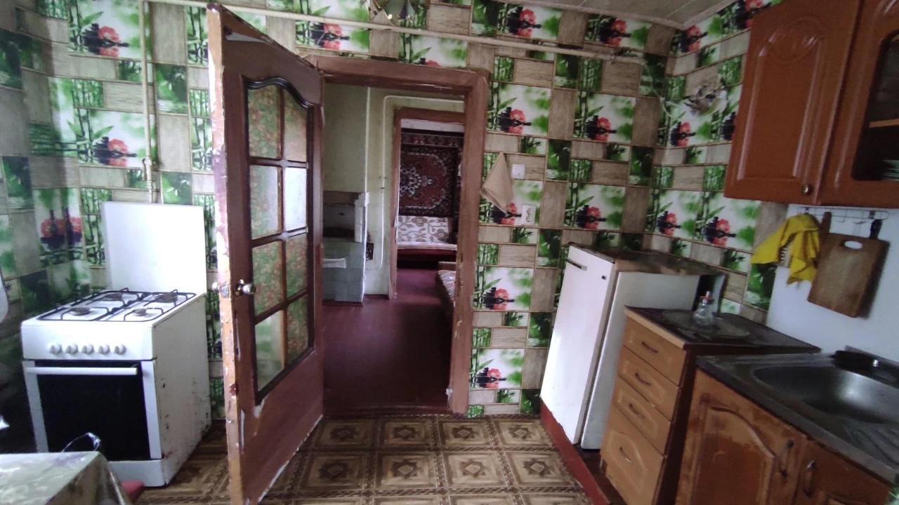 Selling part of a house in the center