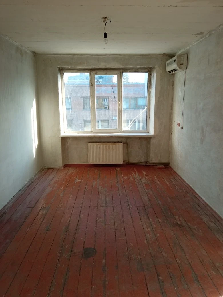 3-bedroom apartment in the city center