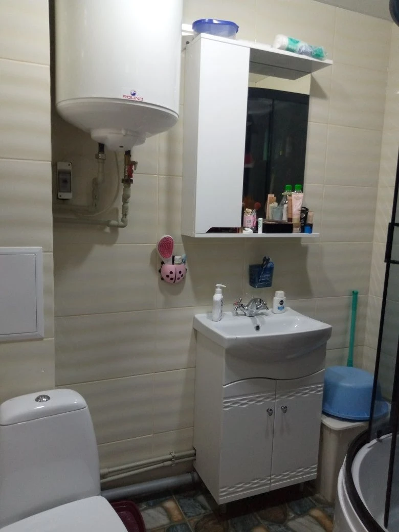 For Rent. Urgent. From Owner. Rent/Sale 3-room apartment