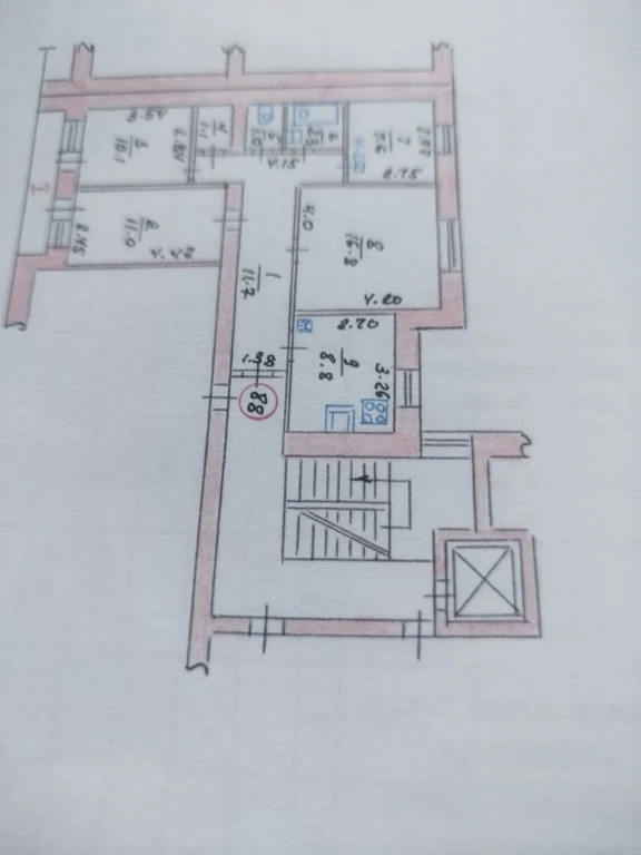 4-room apartment for sale in the center of Verkhnedniprovsk!