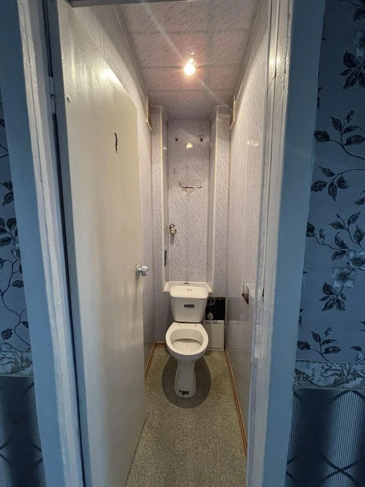 4-room apartment for sale in the center of Verkhnedniprovsk!