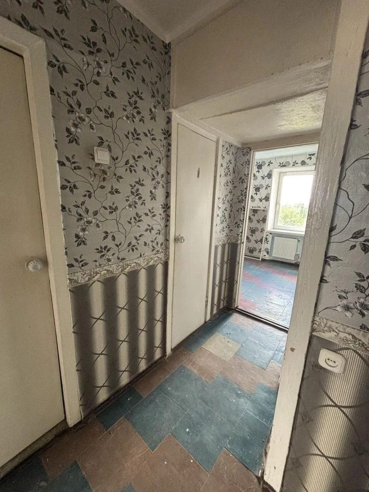 4-room apartment for sale in the center of Verkhnedniprovsk!