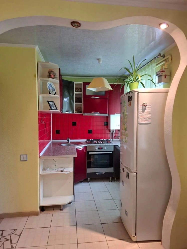 Продам 3-кімнатну квартиру
