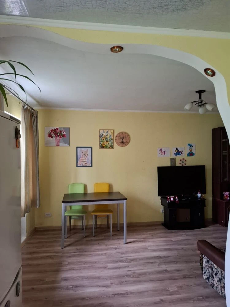 Продам 3-кімнатну квартиру