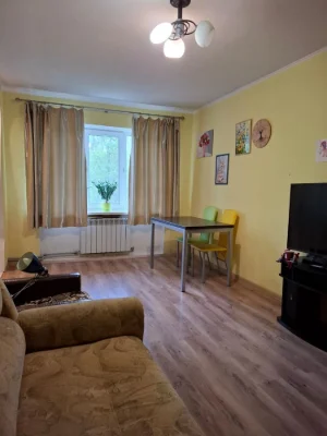 Продам 3-кімнатну квартиру