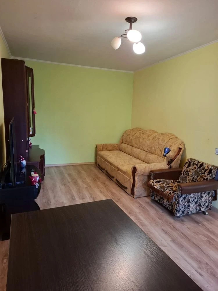 Продам 3-кімнатну квартиру
