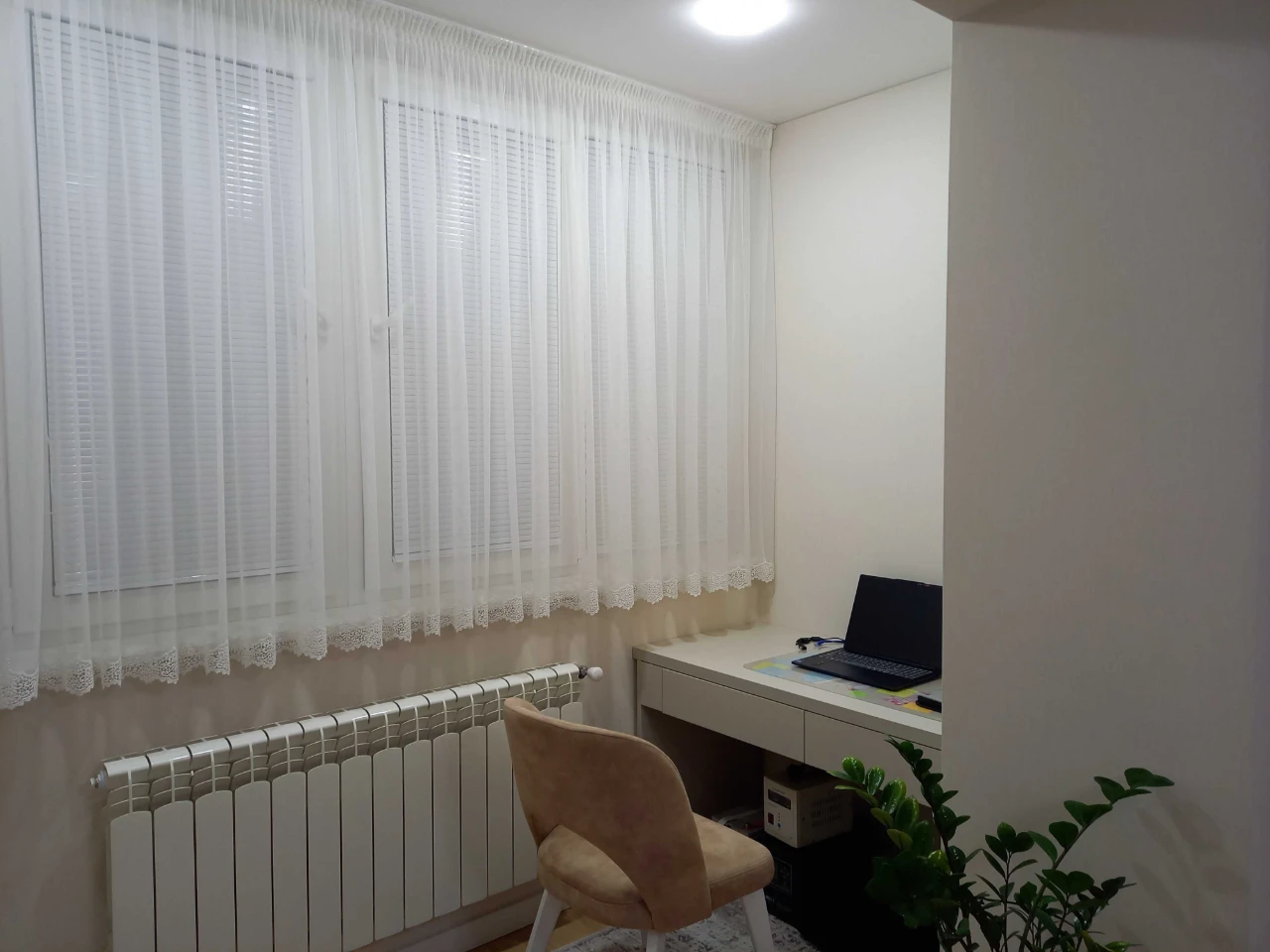 4-кімнатна квартира, АГО, Лівий берег, 2 поверх