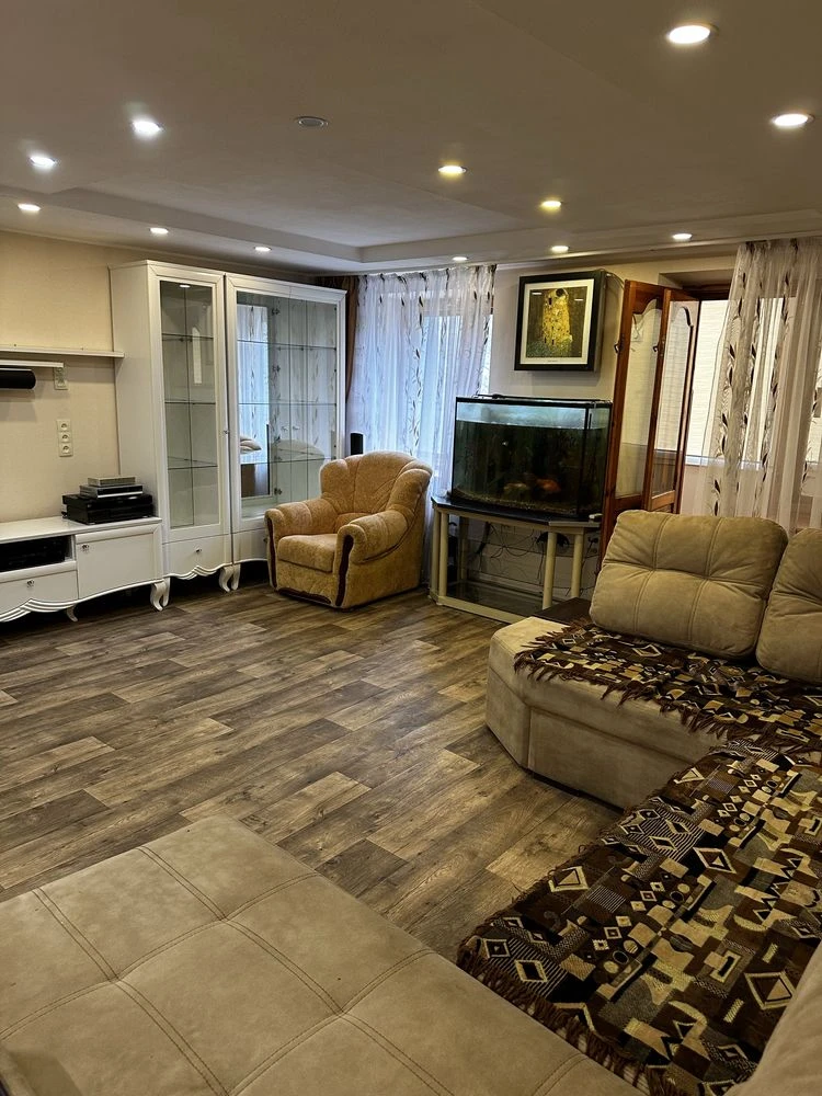 For sale 2-bedroom apartment!