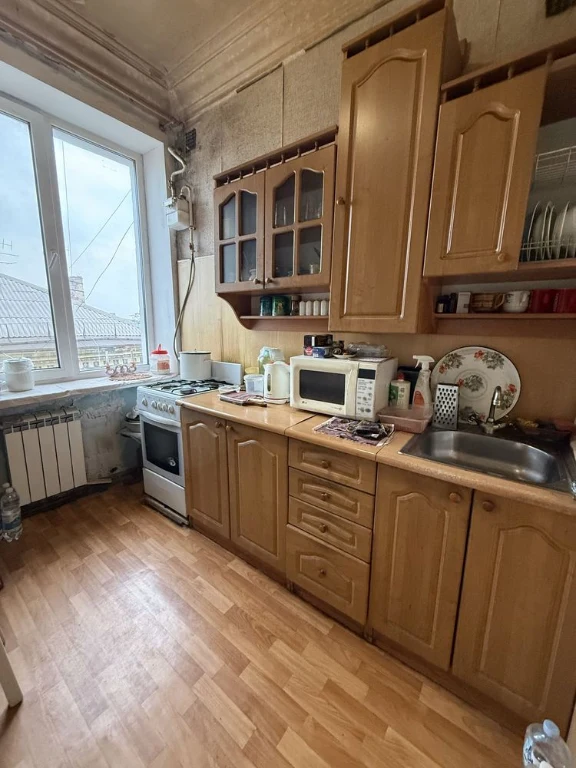 For Sale: 3-room apartment in the city center