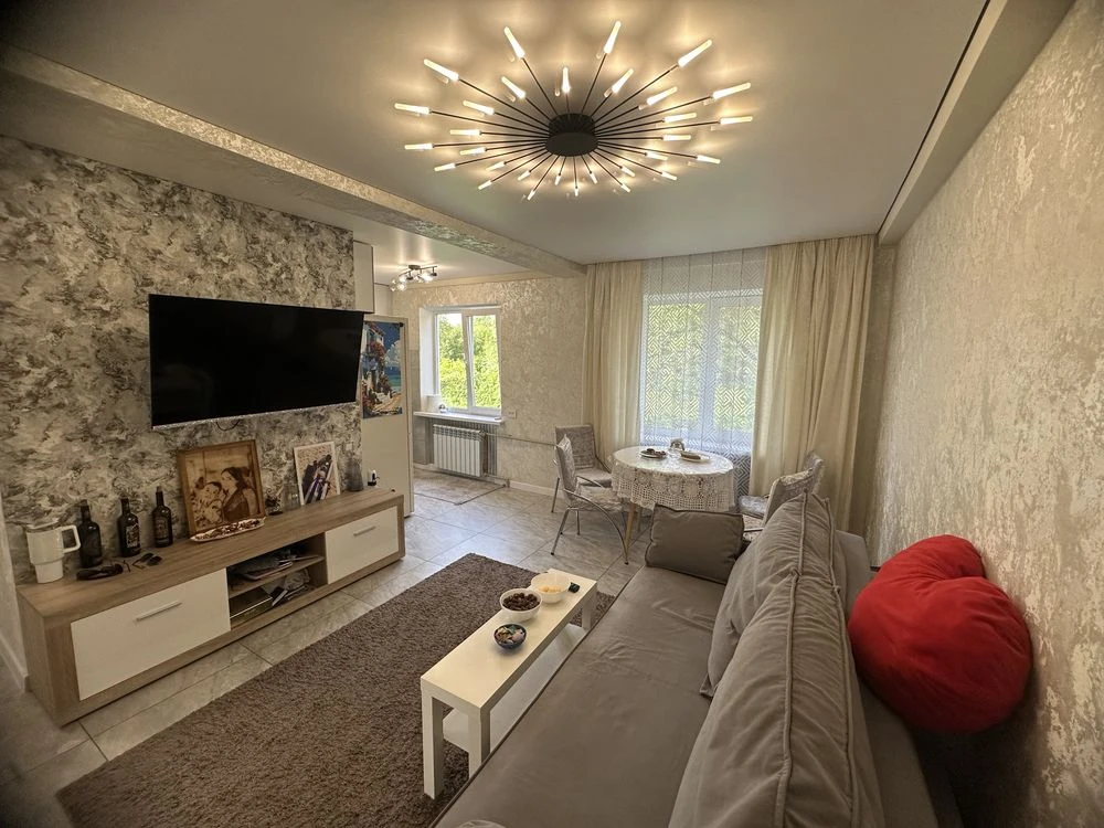 3-room city center Meditsinskaya street