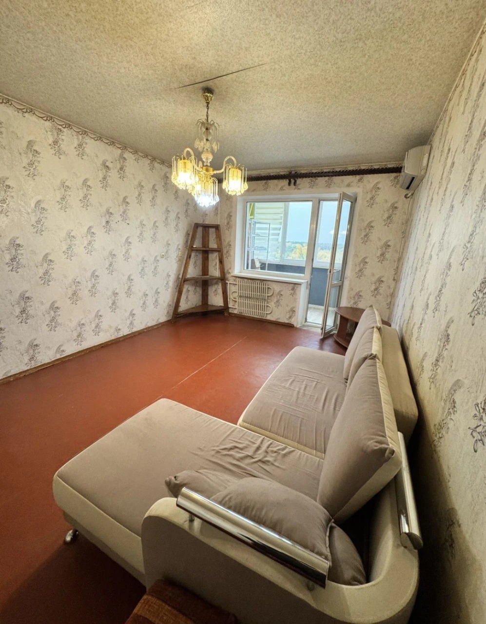 Продам 2ком.квартиру Каменское 10 район.  Вид на Лес, Водохр