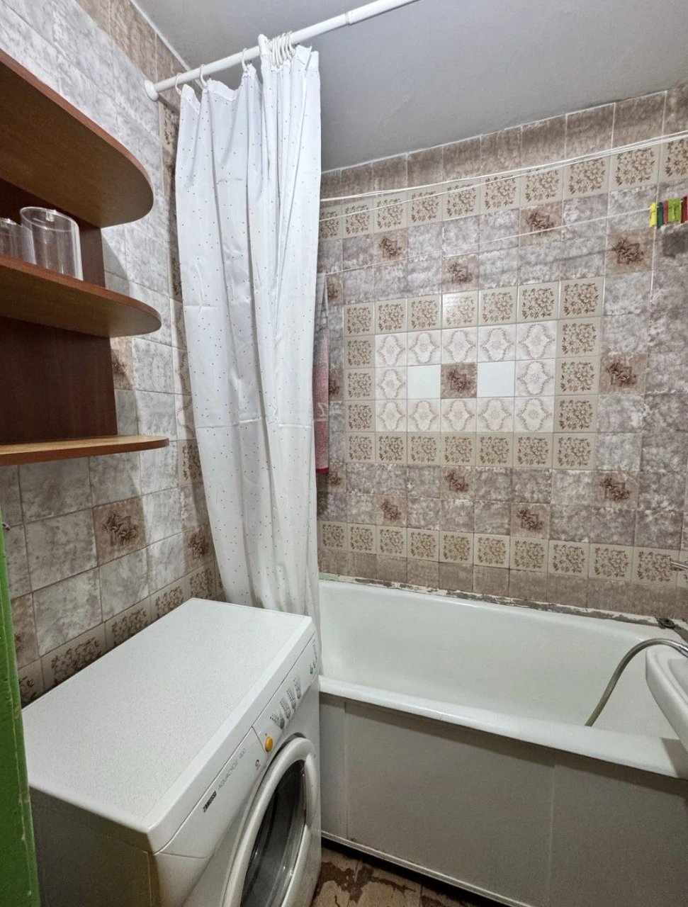 Продам 2ком.квартиру Каменское 10 район.  Вид на Лес, Водохр
