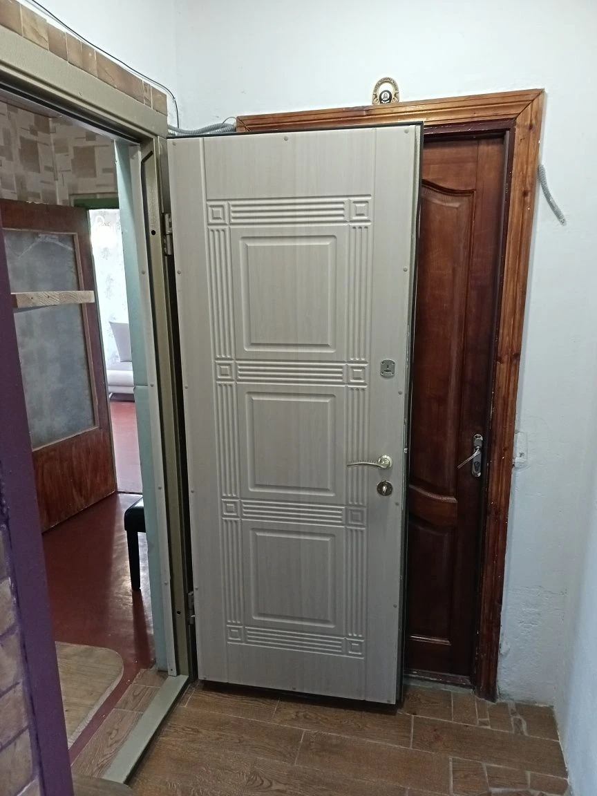 Продам 2ком.квартиру Каменское 10 район.  Вид на Лес, Водохр