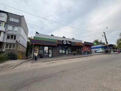 For Sale: 2-bedroom apartment in a 5-story building with new renovation