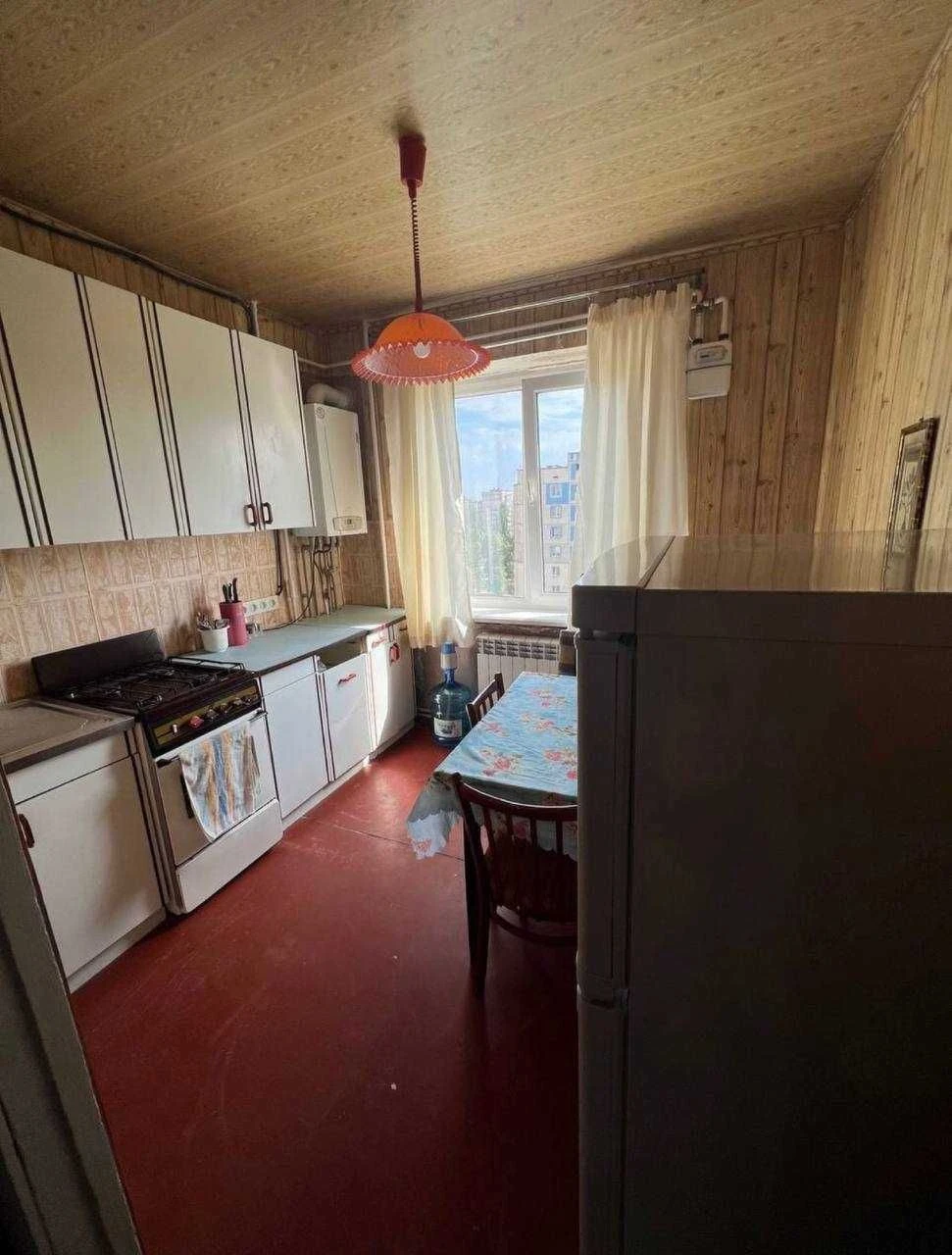 For Sale: 2-room apartment. Left Bank. 10th microdistrict.