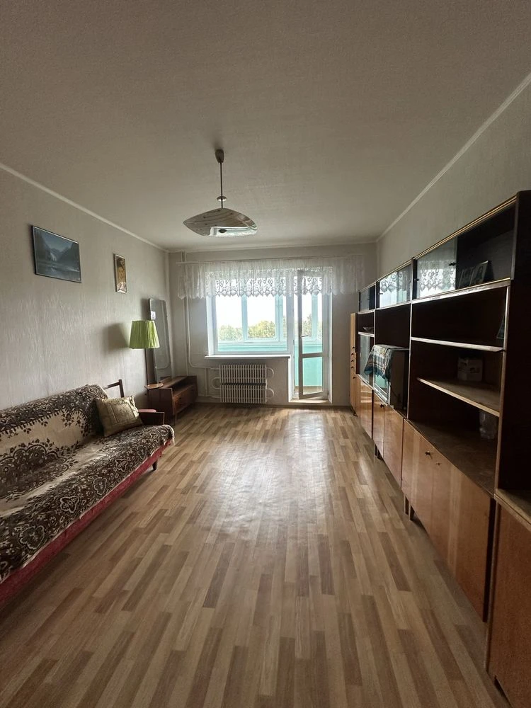 Sale! Apartment on the Left Bank. 11th microdistrict.