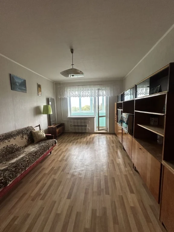 Sale! Apartment on the Left Bank. 11th microdistrict.