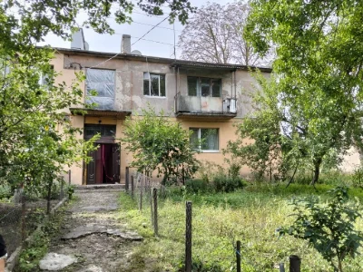 Продам 2х комнатную квартиру 12000 "под ключ"