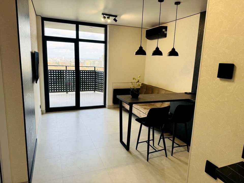 Apartment. Vinnytsia, Tsegelny Lane, (Building 8.1)