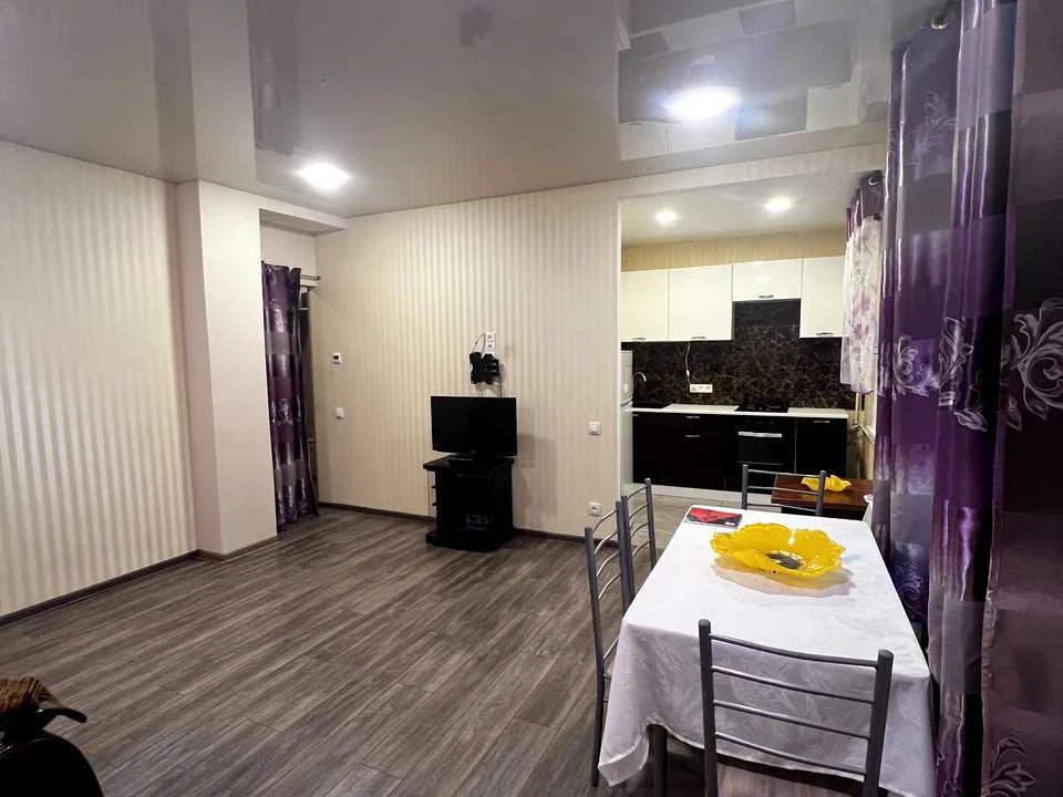 Apartment. Architectural Street, Kam'yantske