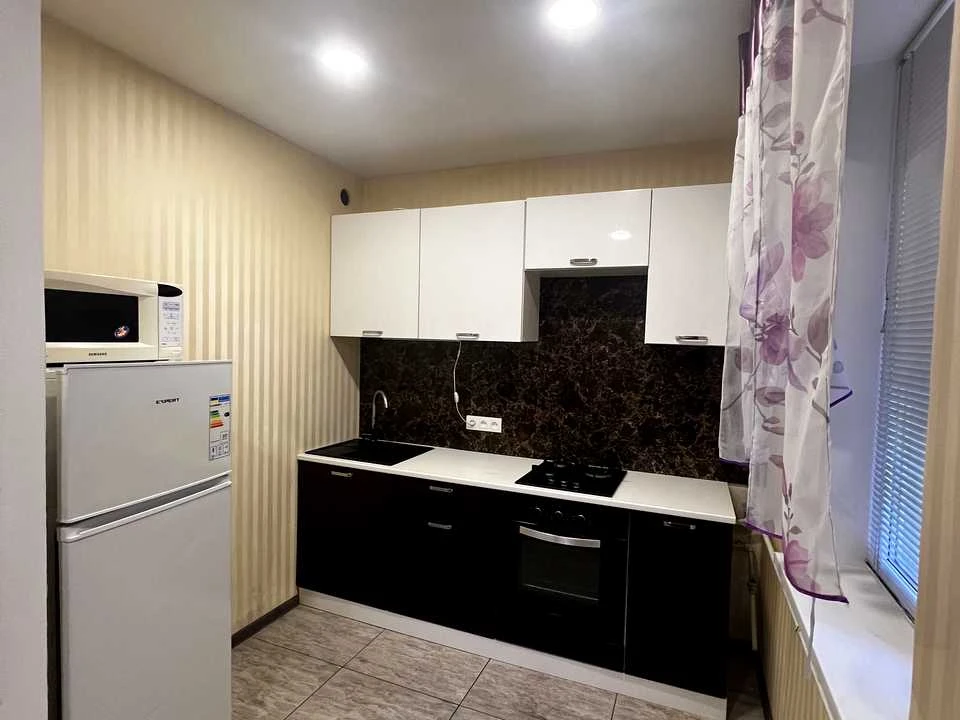 Apartment. Architectural Street, Kam'yantske