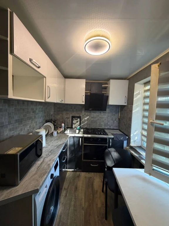 For sale 2-bedroom apartment with renovation