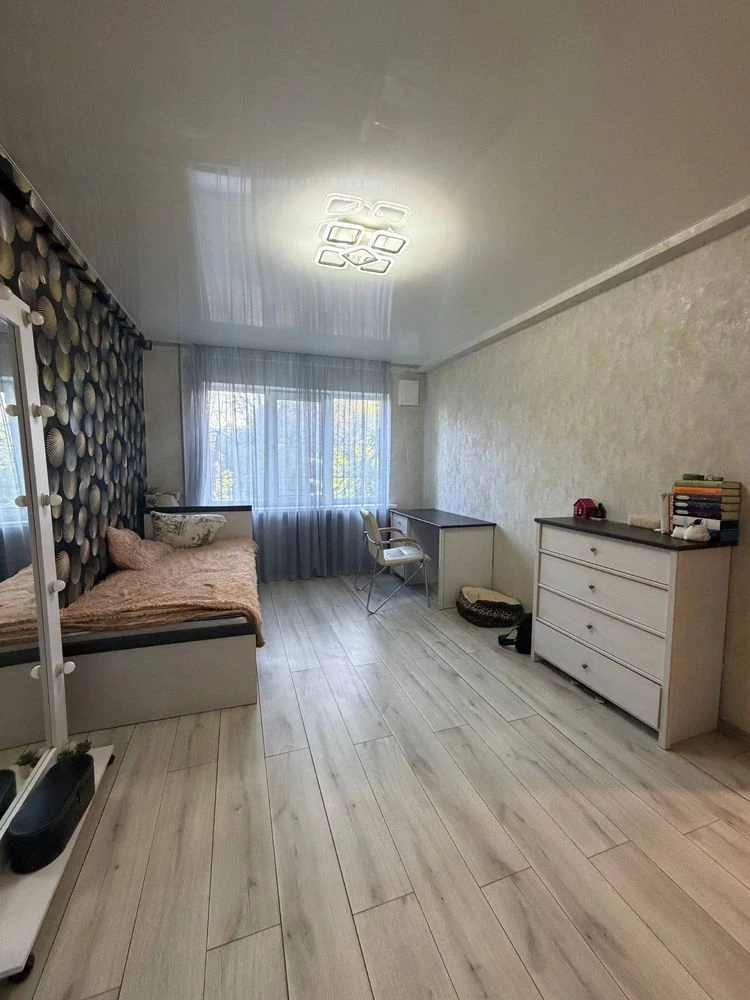 Продам 2х комнатную квартиру с ремонтом