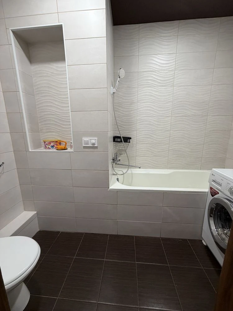 For sale 2-room apartment in Dnepro-stroy