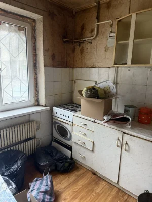 Продам  5 кв  левый берег