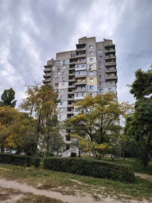 Продается 1-комнатная квартира на Левом берегу в кирпичном доме