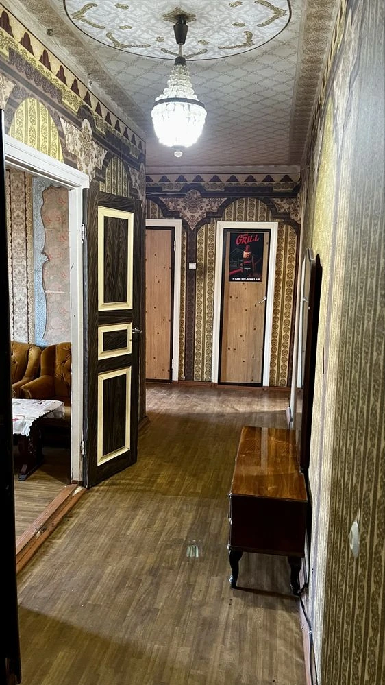 4 room apartment with individual gas heating on Left Bank