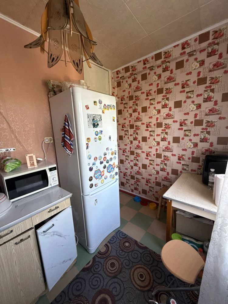 For sale, 2-room apartment near the center