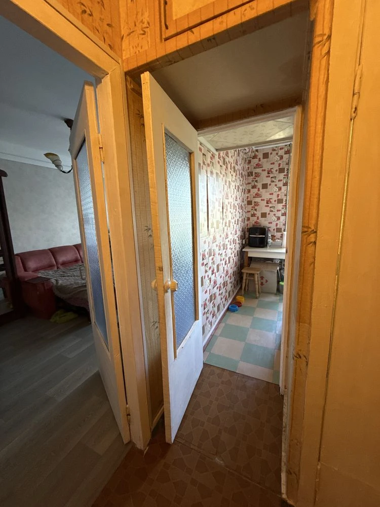 For sale, 2-room apartment near the center