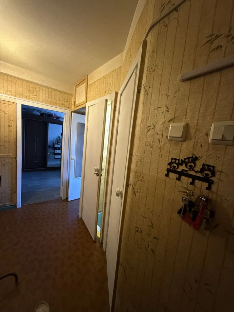 For sale, 2-room apartment near the center