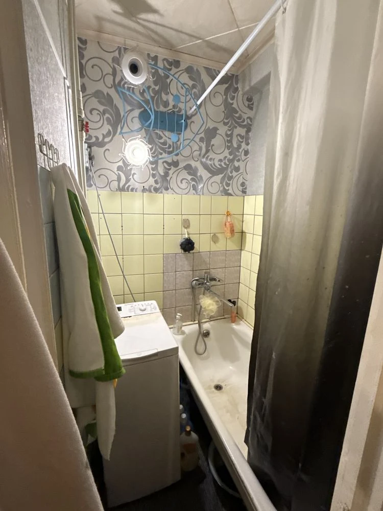 For sale, 2-room apartment near the center