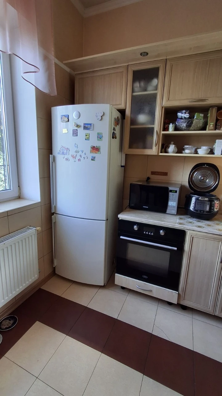 For Sale: 2-Story House in Romanovo