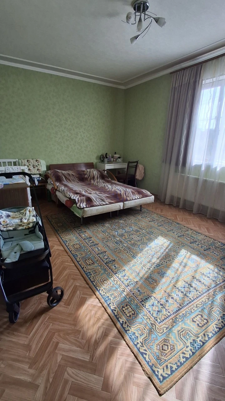 For Sale: 2-Story House in Romanovo