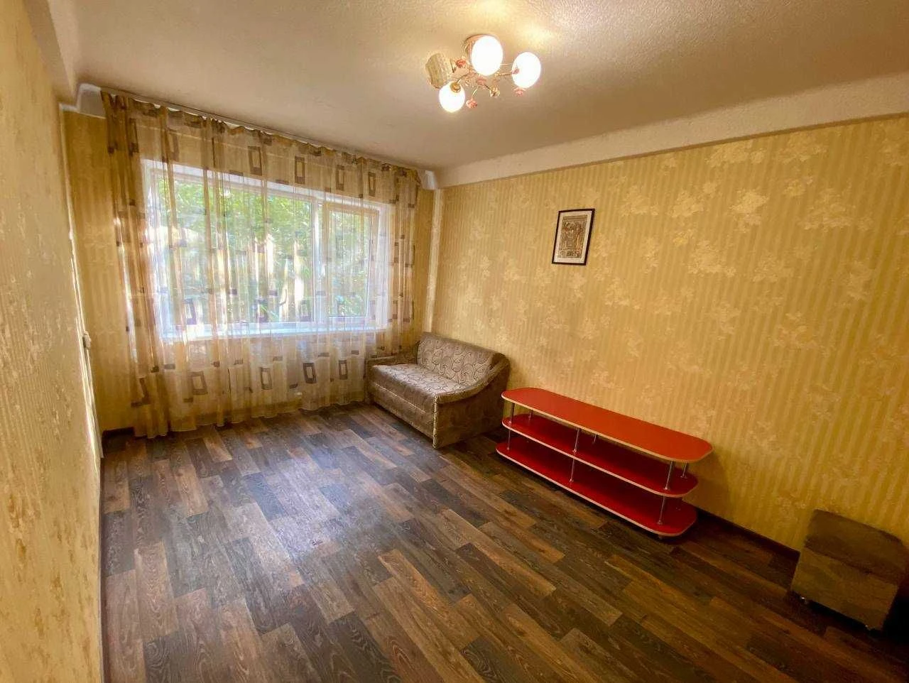 2 bedroom apartment, center, Certificate, Renovated, Plakh