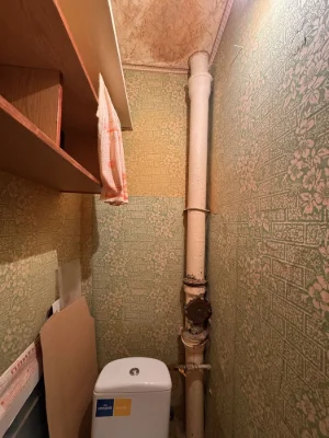 For Sale: 2-room apartment for renovation. TotokM